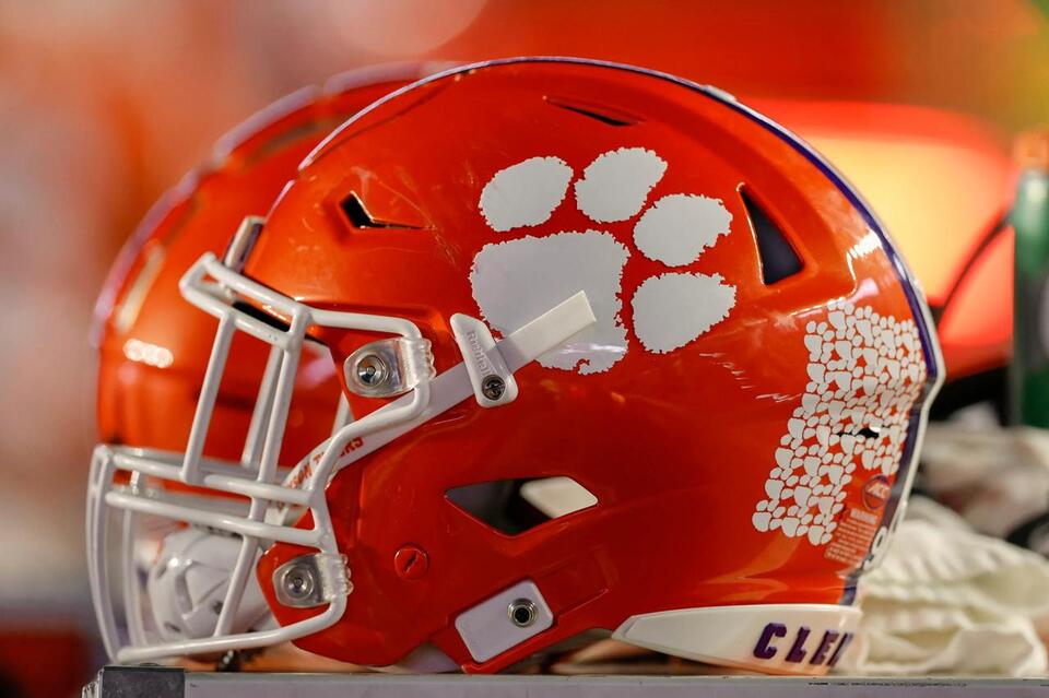 TJ Parker NFL Draft Profile: Week 9 Scouting Report for the Clemson EDGE