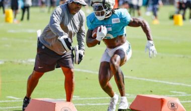 Dolphins' Wright ‘surprised, disappointed' after Sunday. And personnel news
