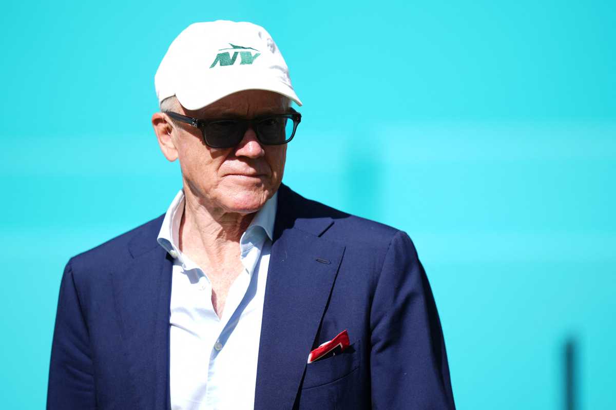 Jets owner Woody Johnson bashes Justin Fields, keeping faith in Aaron Glenn