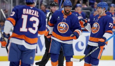 Islanders drop third straight as defense struggles again, fall to Jets 5-2