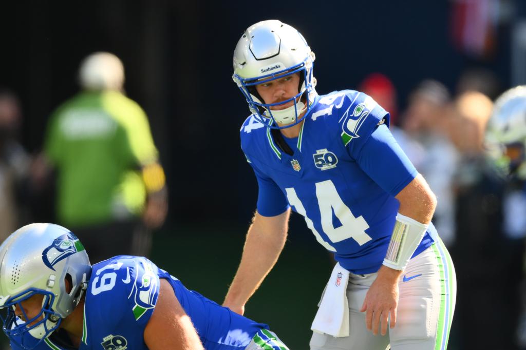 Beat the bye weeks with these quarterback streamers