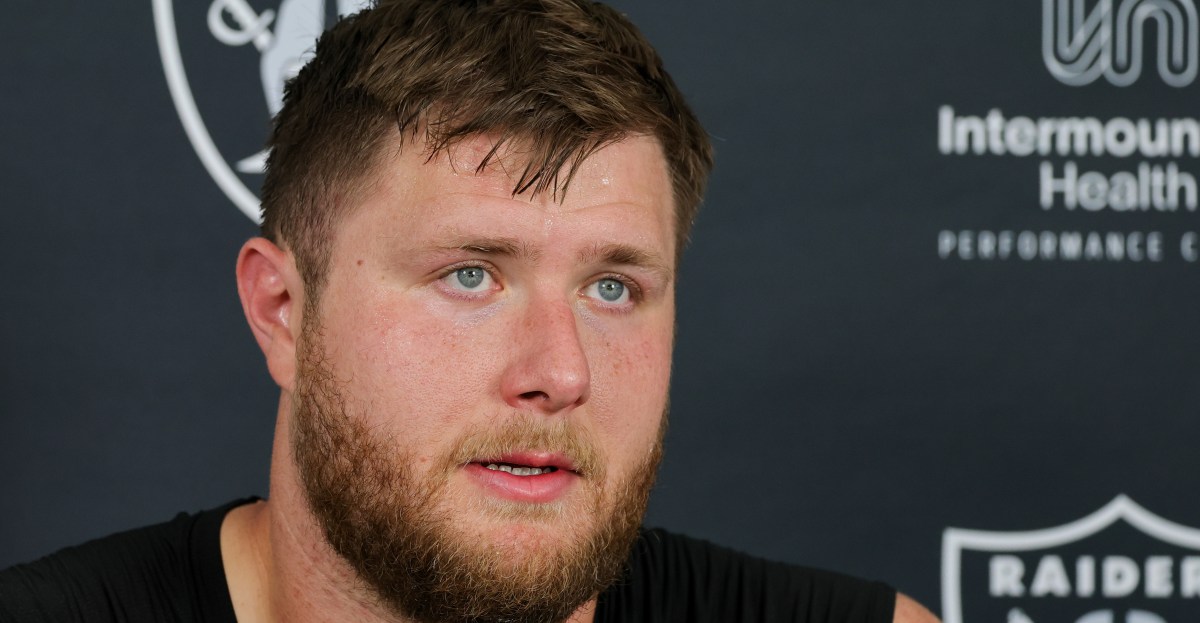 Raiders injury update: Kolton Miller has hairline fracture, going to IR