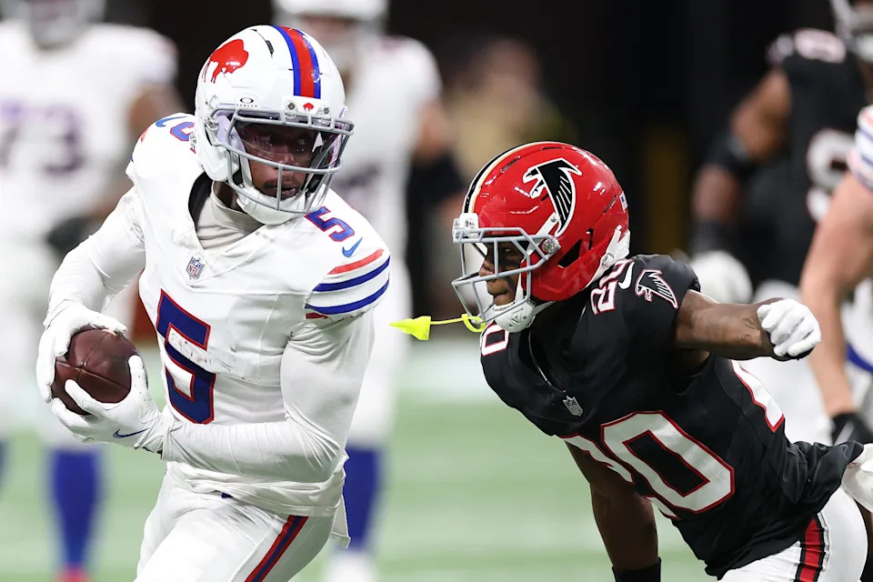 ATLANTA, GEORGIA - OCTOBER 13: Josh Palmer #5 of the Buffalo Bills makes a catch in the second quarter of the game against Dee Alford #20 of the Atlanta Falcons at Mercedes-Benz Stadium on October 13, 2025 in Atlanta, Georgia. (Photo by Kevin C. Cox/Getty Images)