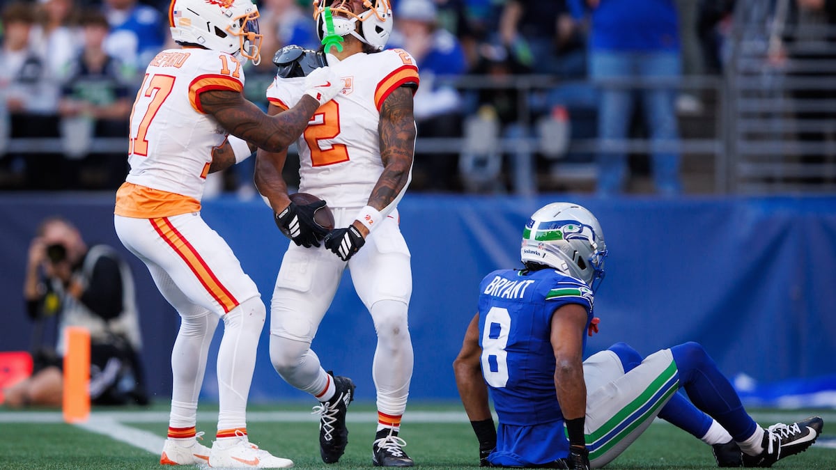 Emeka Egbuka sets more rookie receiving records for Bucs - Tampa Bay Times