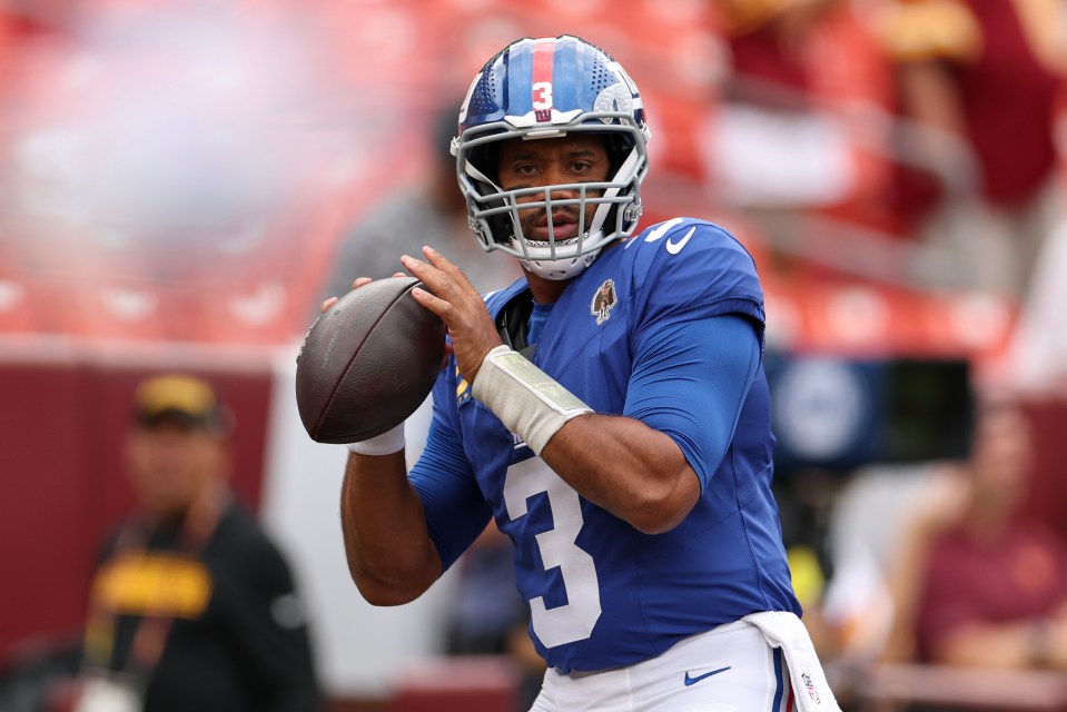 NY Giants QB Russell Wilson throwing the football