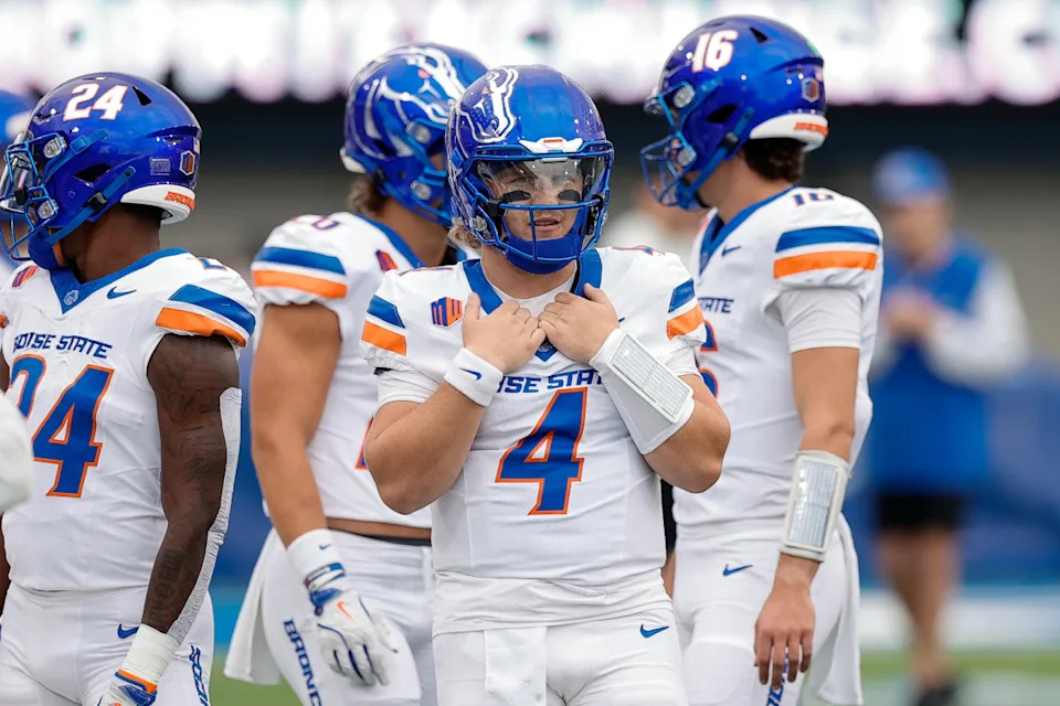 Sep 20, 2025; Colorado Springs, Colorado, USA; Boise State Broncos quarterback Maddux Madsen (4) before the game against the Air Force Falcons at Falcon Stadium.© Isaiah J&period; Downing-Imagn Images