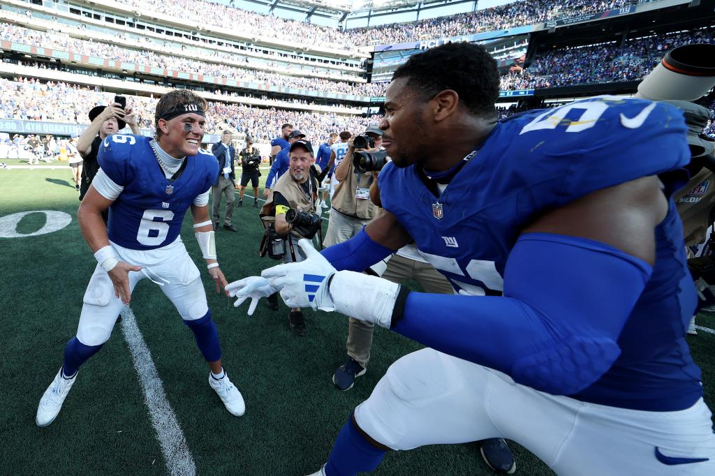 Giants' Jaxson Dart, Abdul Carter leaders for Offensive, Defensive Rookie of the Year awards
