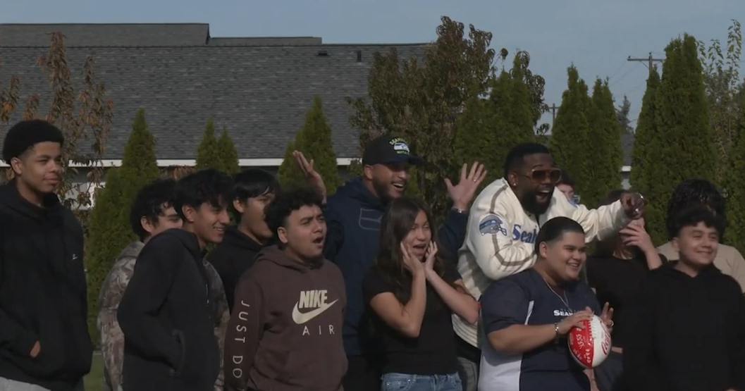 Seahawks legend Jermaine Kearse visits Kennewick Boys and Girls Club | News