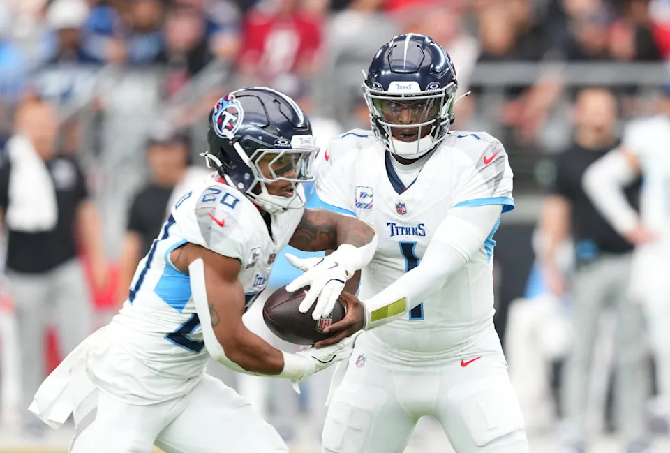 Tennessee Titans quarterback Cam Ward (1) and running back Tony Pollard (20) Credit&colon; Joe Camporeale-Imagn Images