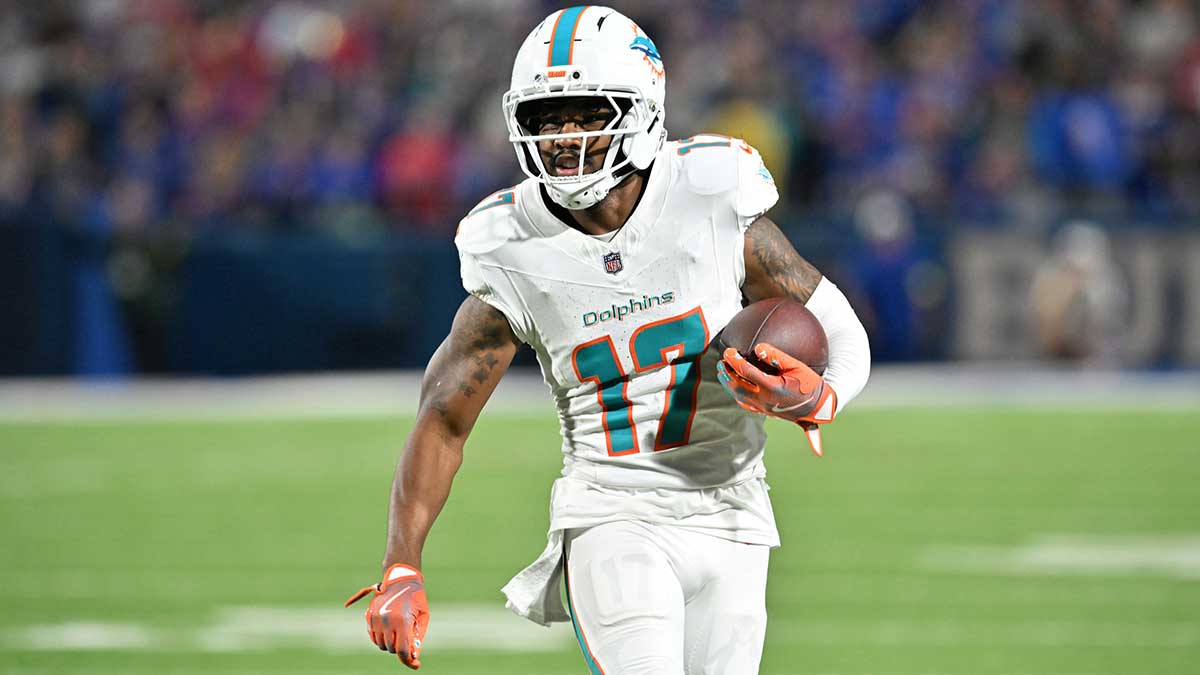 Miami Dolphins wide receiver Jaylen Waddle (17) runs against the Buffalo Bills in the fourth quarter at Highmark Stadium.