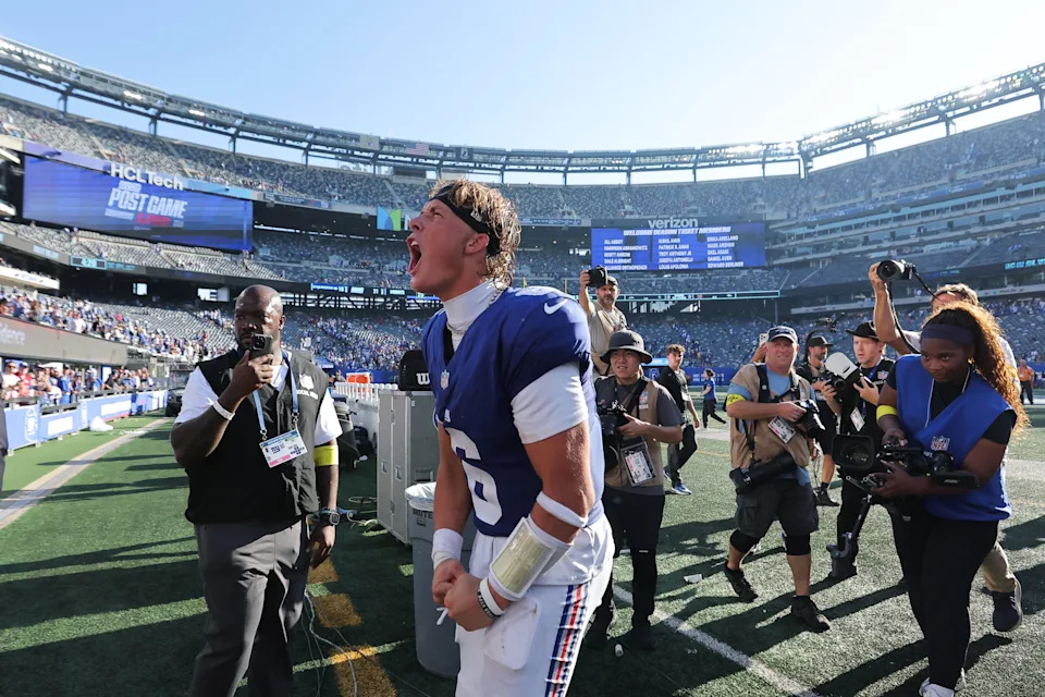 New York Giants quarterback Jaxson Dart (6) celebrates after the game against the Los Angeles Chargers at MetLife Stadium.