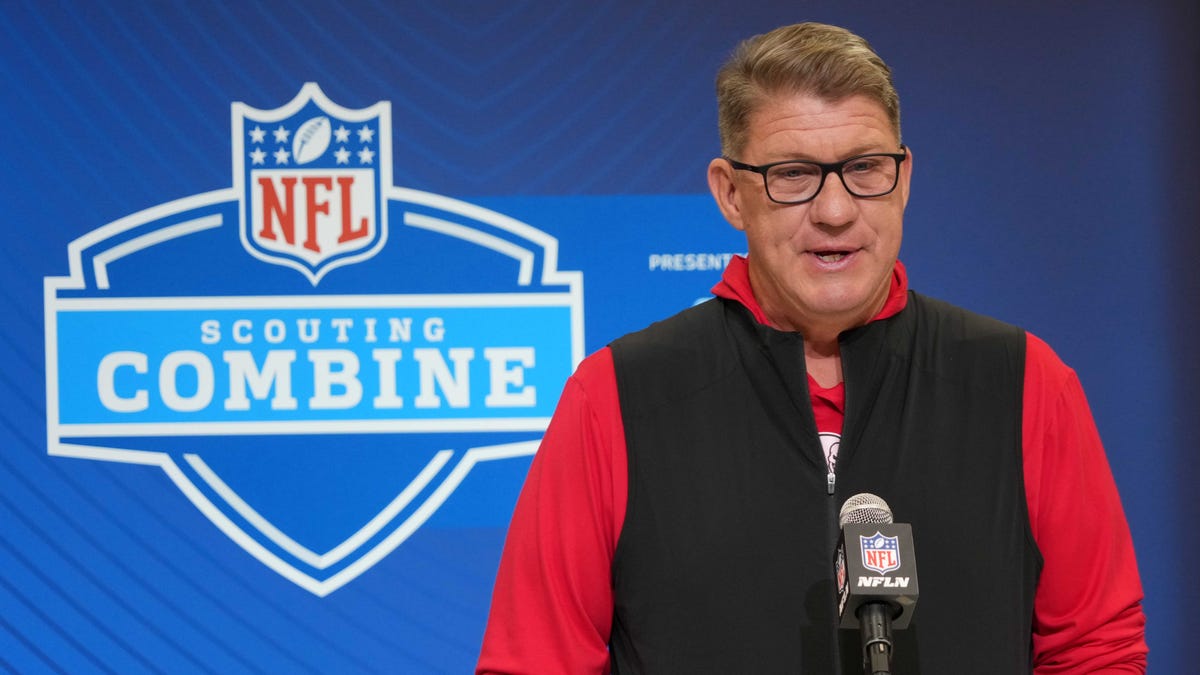 What is the Bucs' NFL Draft needs heading into Week 7?