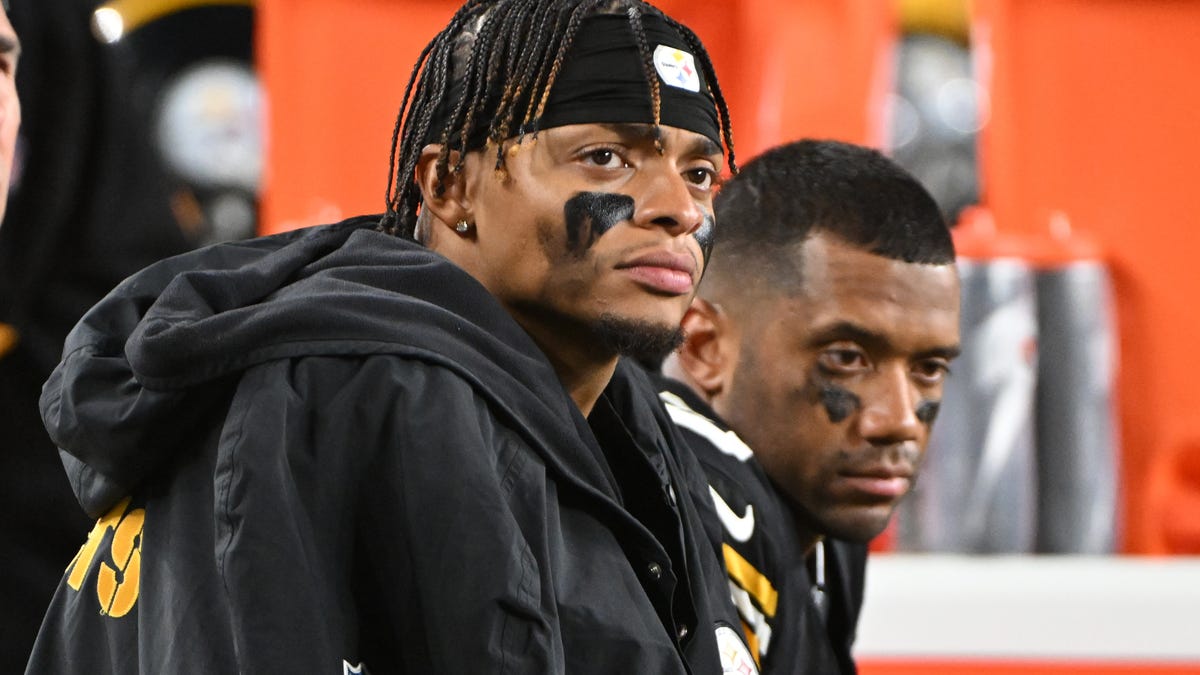 Ex-Steelers QB Justin Fields benched following Week 7 struggles