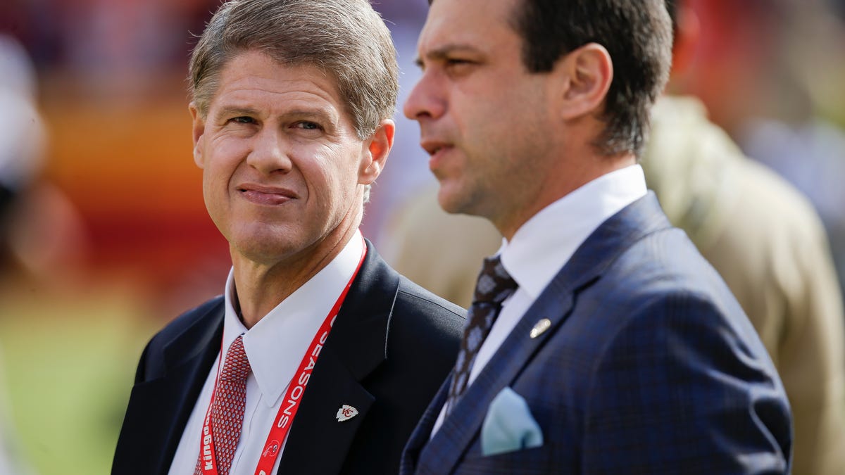 Chiefs place rookie on IR, sign underrated DB for tilt vs. Commanders