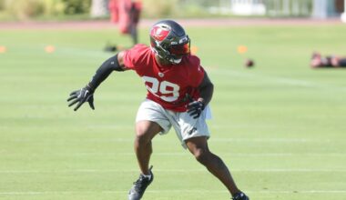 Analyst suggests Bucs make trade with Dolphins to help both teams