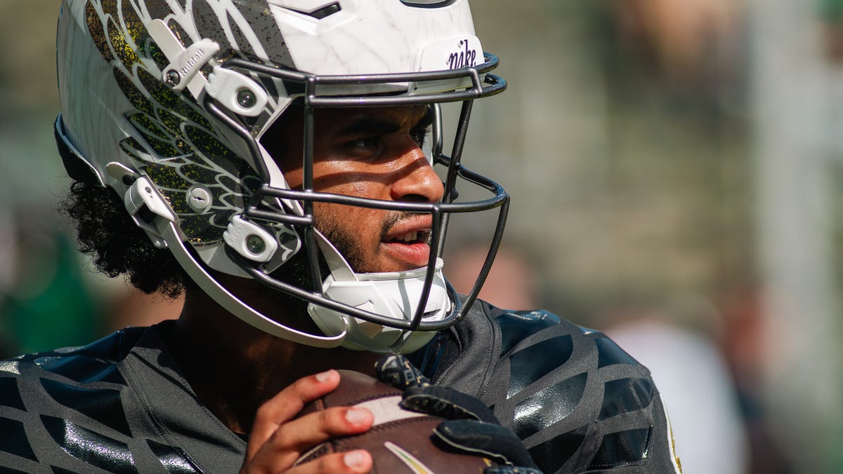 Oregon Ducks QB Dante Moore 'in no rush' to leave for NFL, per report