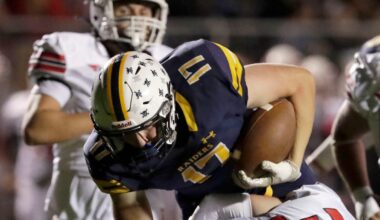 Vote for Manitowoc, Sheboygan's midseason football player of the year