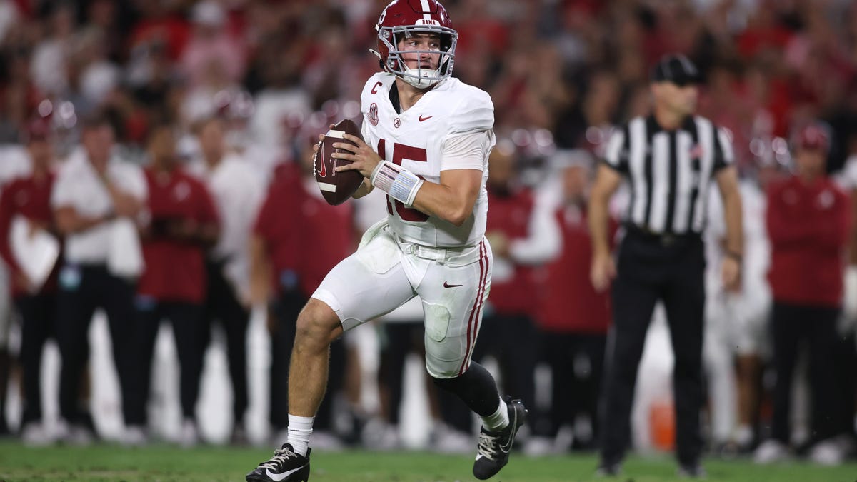 Alabama QB Ty Simpson draft projecting entering Vanderbilt football game