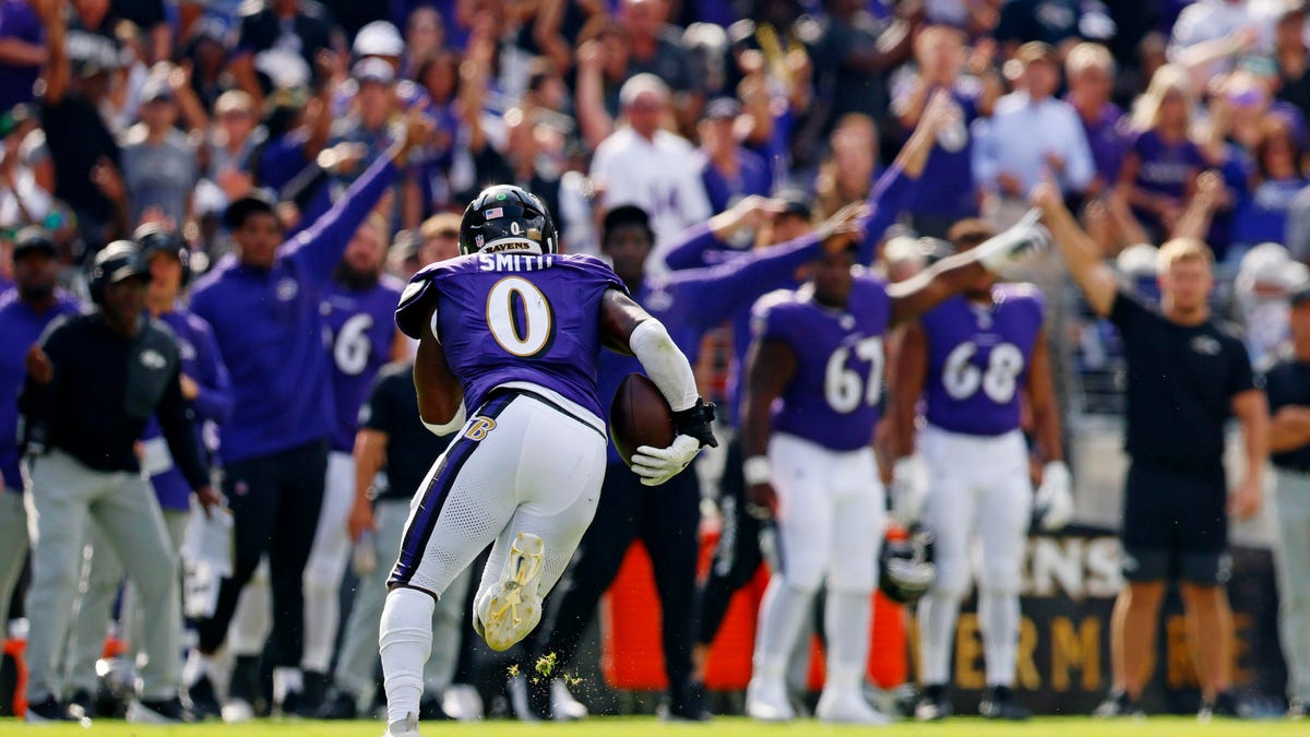 Ravens 53-man roster by jersey number for Week 8 vs. the Bears