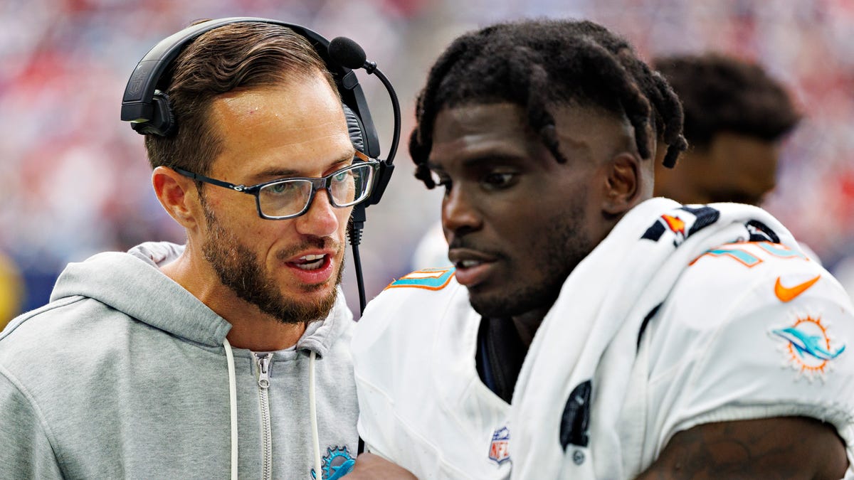 Tyreek Hill injury leaves Dolphins to confront mess they built