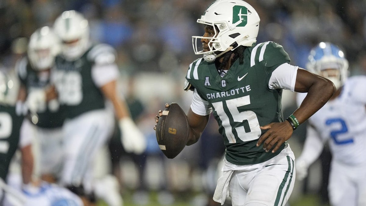 South Florida vs. Charlotte prediction, pick, odds for Friday's NCAA football game