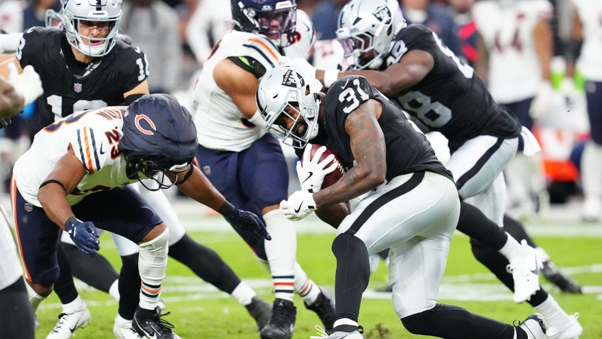 Raheem Mostert player props odds, tips and betting trends for Week 5