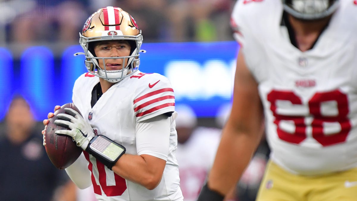 Mac Jones saw body floating off shore before win vs Rams, per report