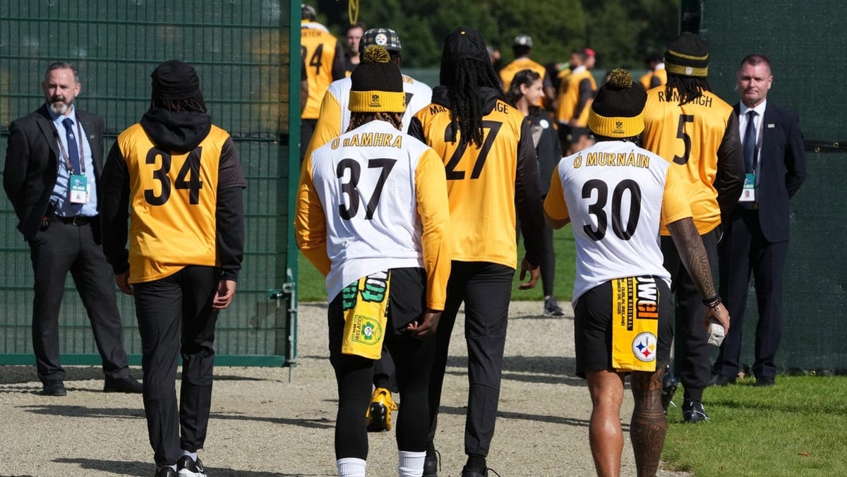 Jaylen Warren player props odds, tips and betting trends for Week 6