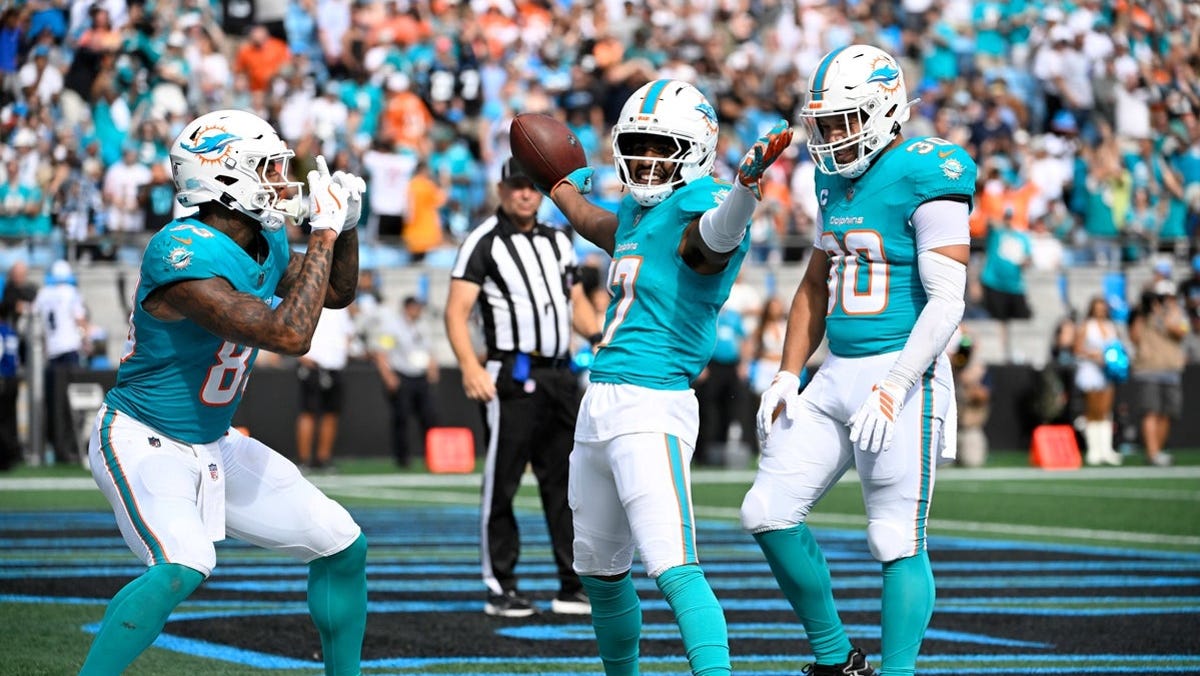 Get tickets to see Darren Waller vs. the Chargers