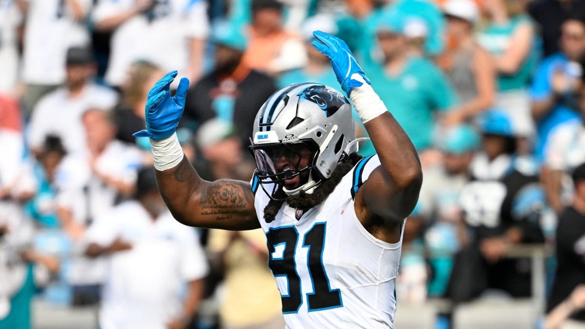 Tua Tagovailoa player props odds, tips and betting trends for Week 6