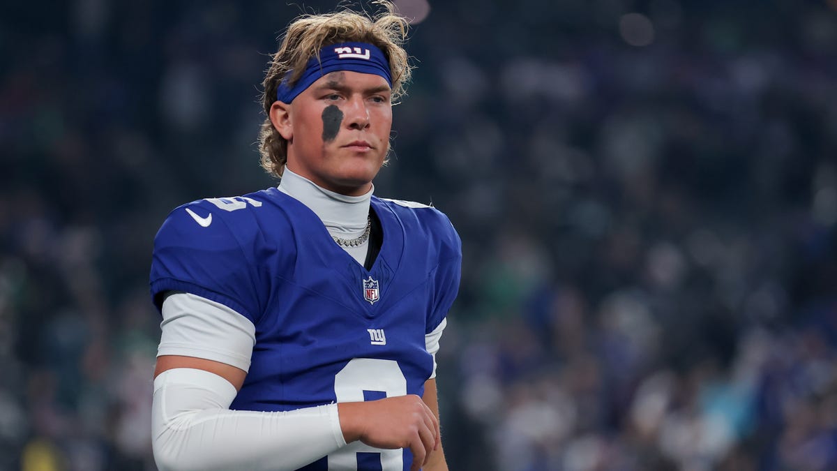 Giants QB clears concussion evaluation