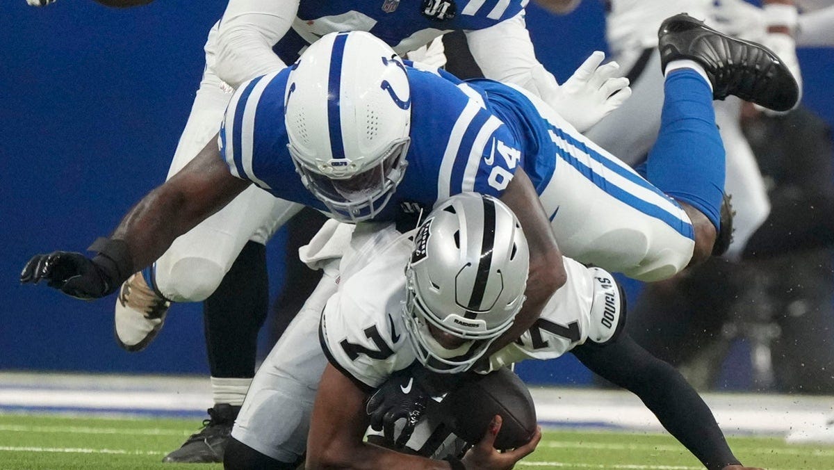 Raiders vs. Titans spread, line, over/under