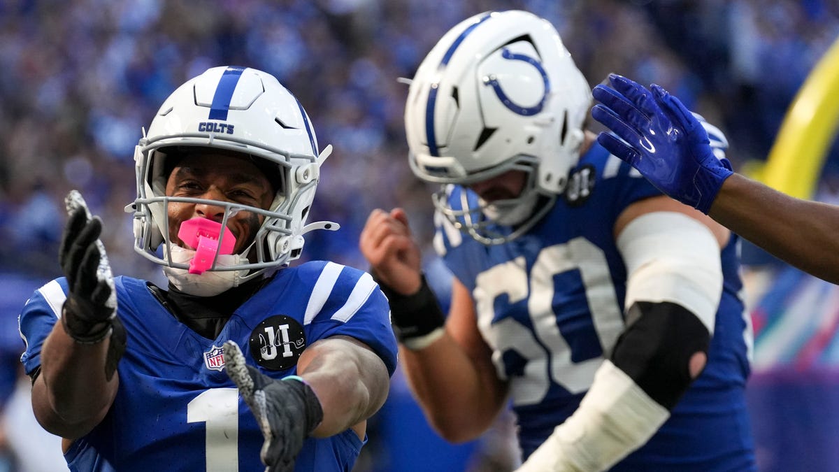 Josh Downs in concussion protocol