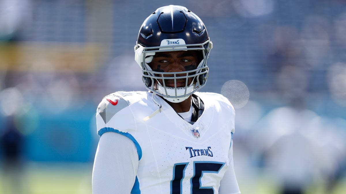 WR Treylon Burks visits Commanders after Broncos