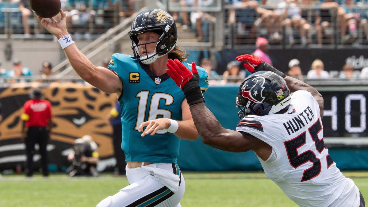 Cowboys trade targets as Jerry Jones says team is 'still in it'