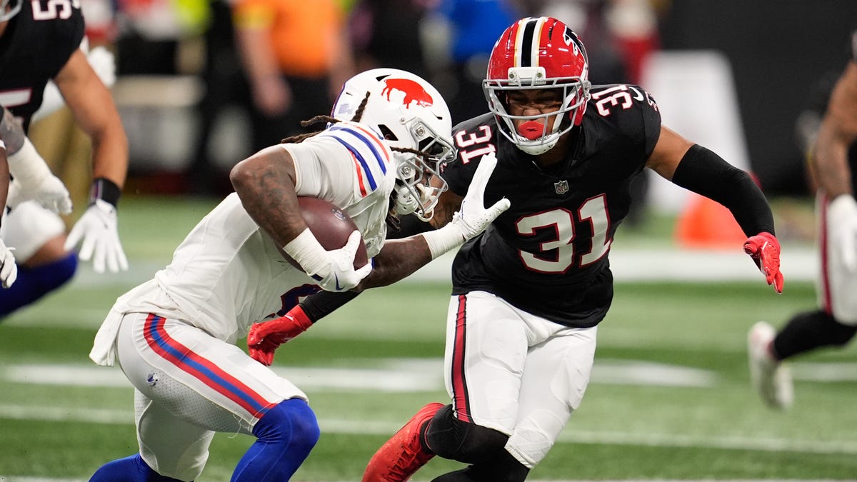 Analyzing James Cook's recent usage by the Bills offense
