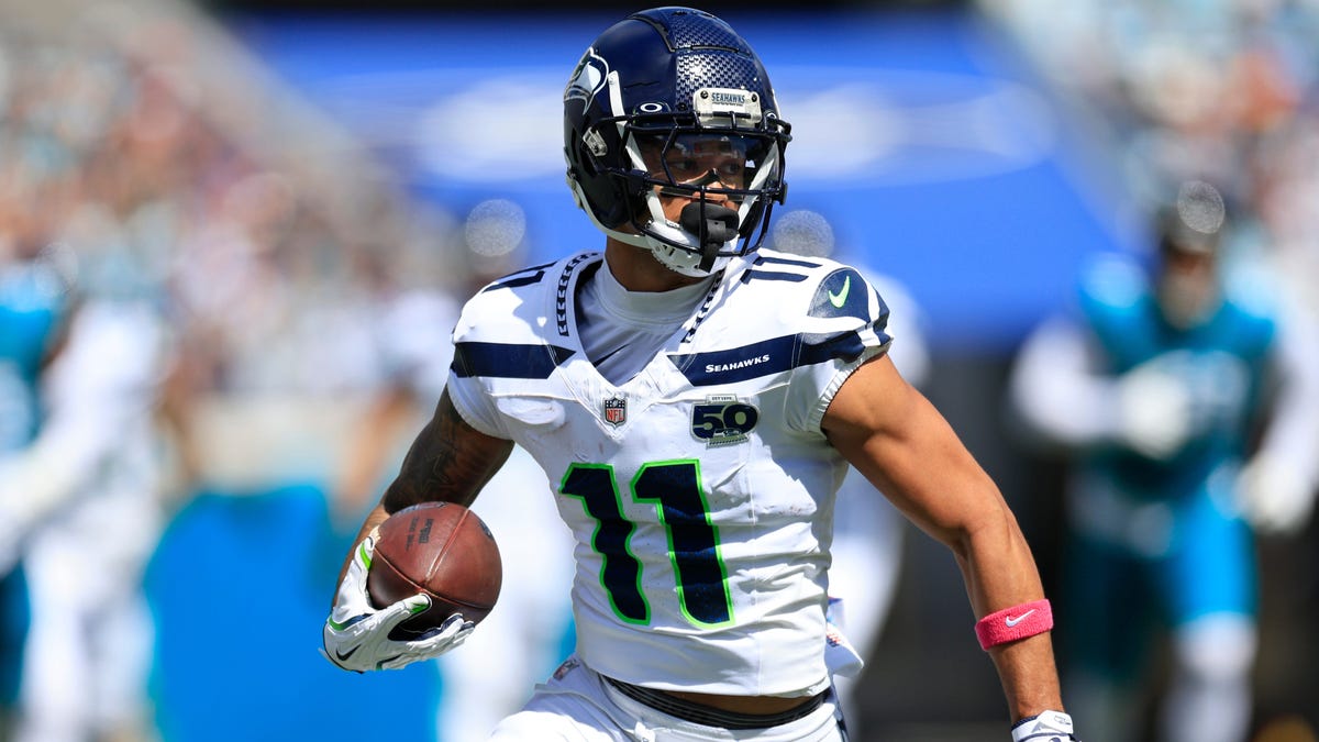 Where to watch Seahawks vs. Texans game today: Time, MNF schedule