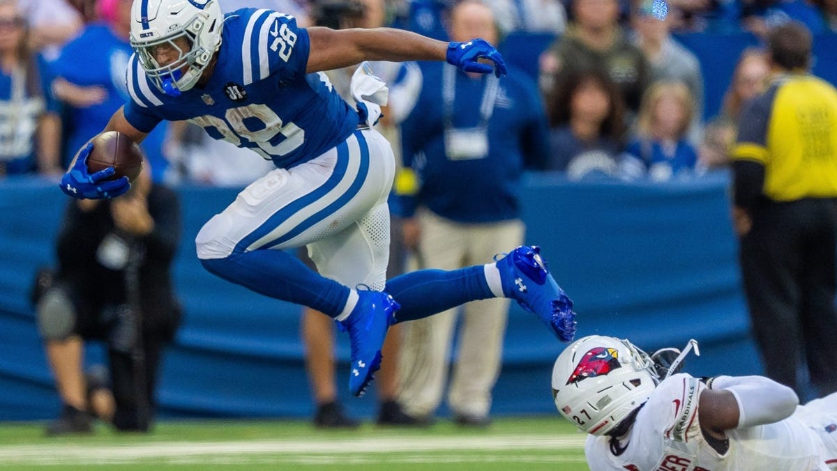 Chargers vs. Colts spread, line, over/under