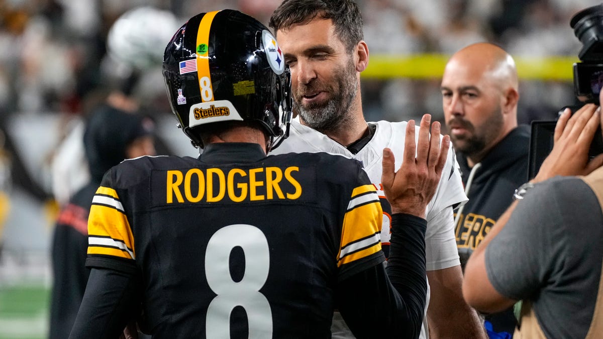 Bengals QB Joe Flacco shares relatable quote about dining solo