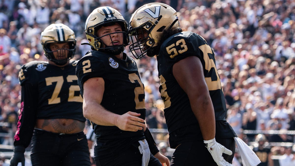 College football Week 8 winners, losers include Vanderbilt, Georgia