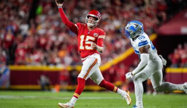 Raiders at Chiefs odds, picks and predictions