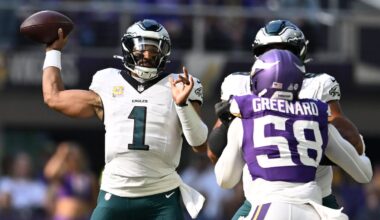 Hurts jump-starts Eagles in win over Vikings; Bears take fourth straight