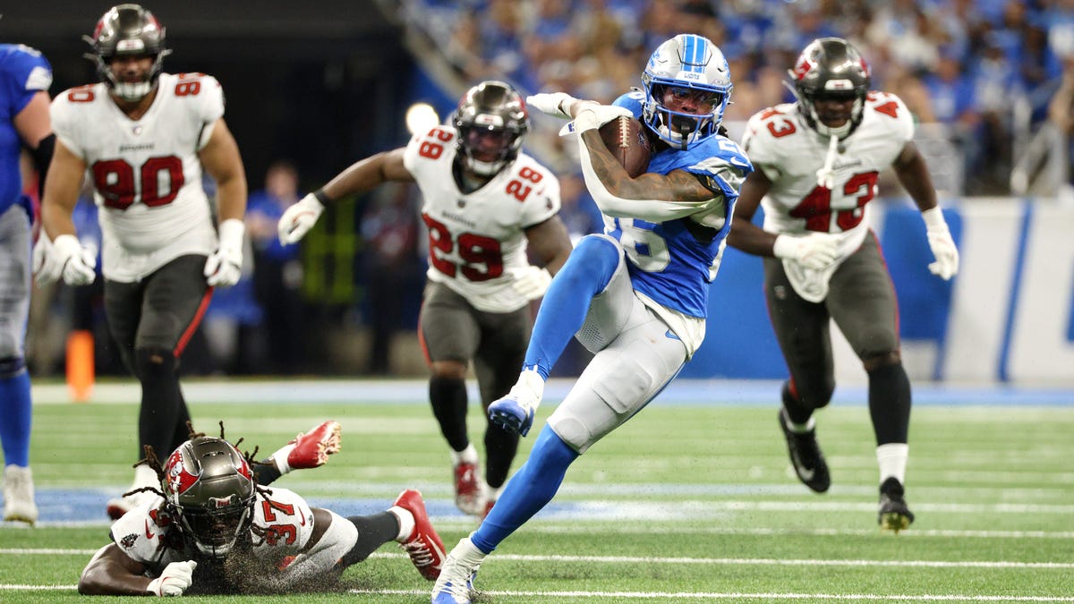 Lions vs. Buccaneers MNF predictions, expert picks, odds Week 7