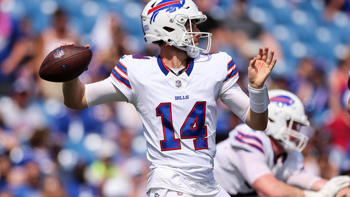 Panthers signing QB Mike White after injury to Bryce Young