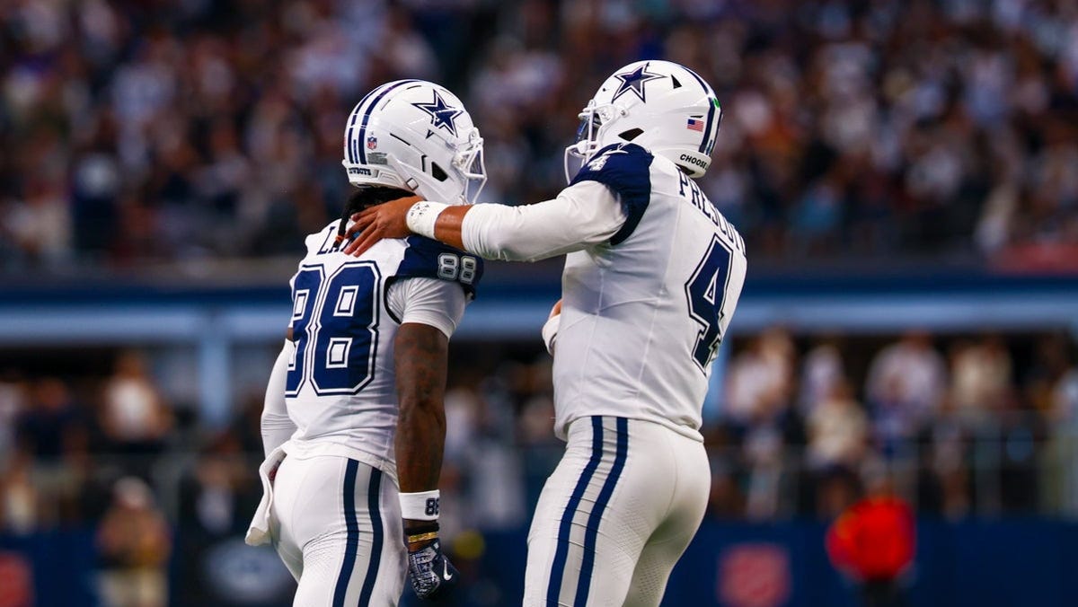 CeeDee Lamb player props odds, tips and betting trends for Week 9