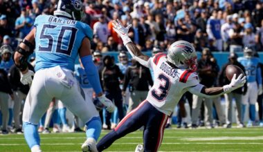 Patriots WR Demario Douglas' reaction to one-handed catch vs. Titans