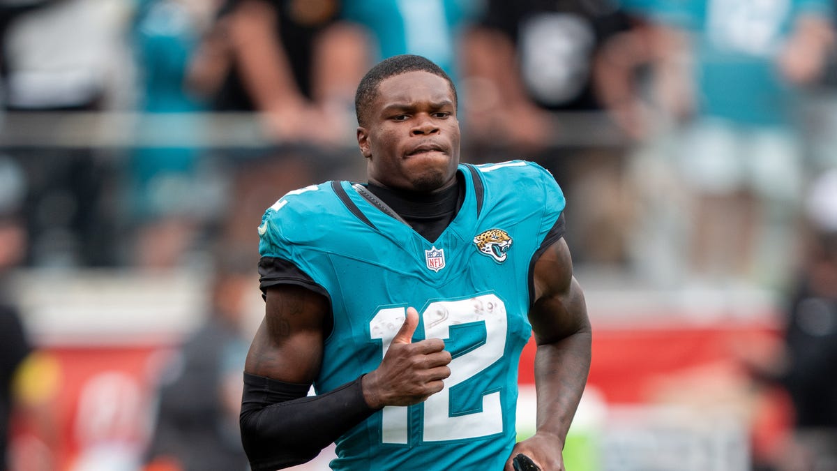 NFL films catches interaction between Stafford, Adams and Travis Hunter