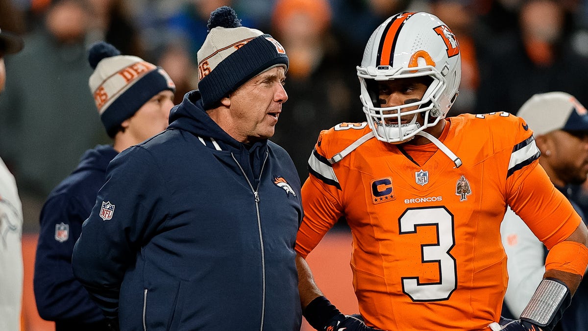 Broncos' Sean Payton replies to Russell Wilson's 'classless' tweet