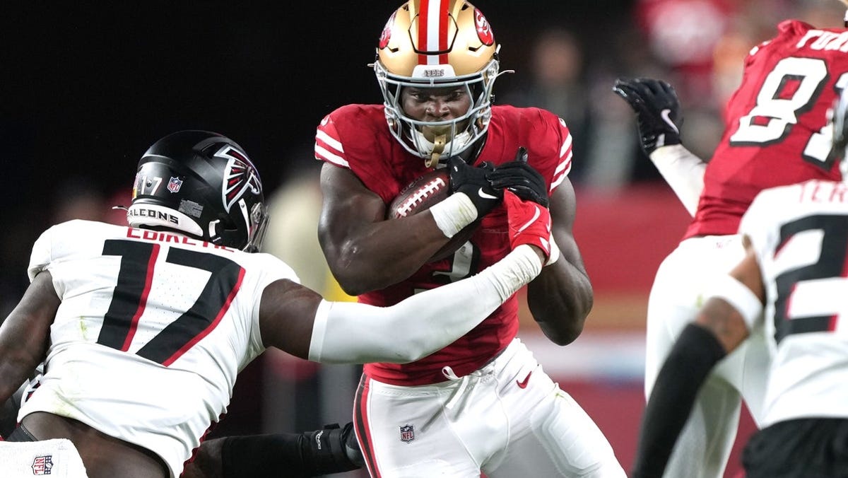 Brian Robinson Jr. player props odds, tips and betting trends for Week 8