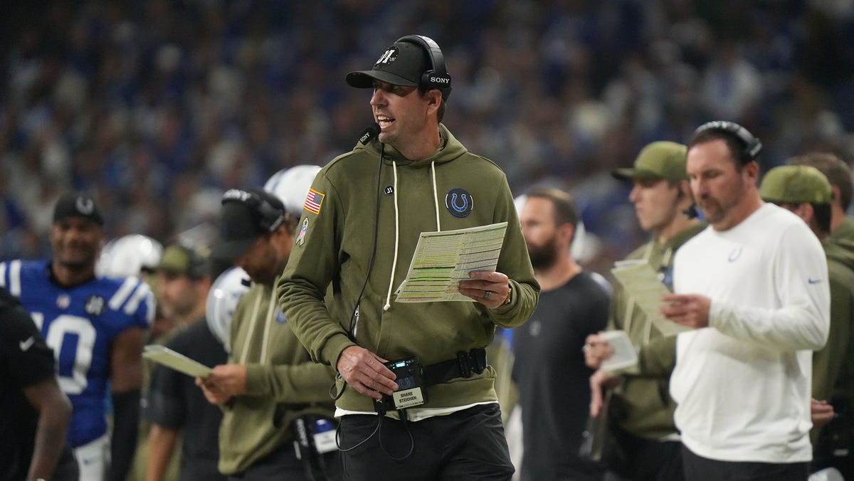 Colts remain atop the AFC